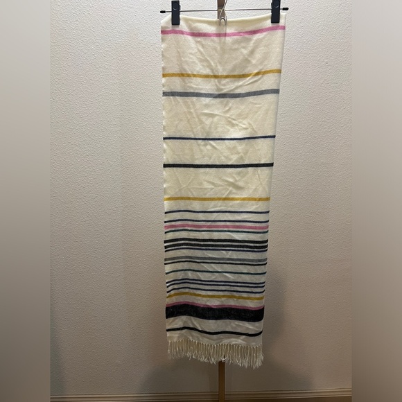 Gap Cream multi colored striped scarf - Picture 1 of 2